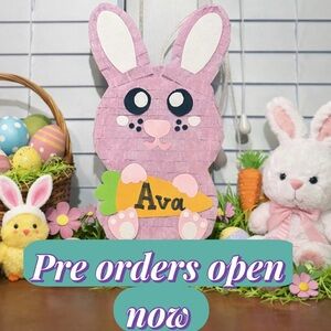 Bunny piñata -customized names